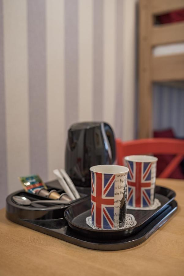 Hostel Night O'Clock Opole Bagian luar foto